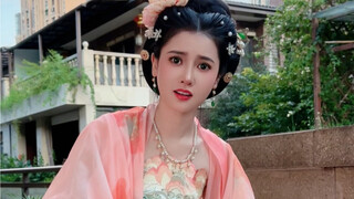 ملكة دولة البنات تستهين بأرواح الناس! لو أخبرتني مُسبقًا، لماذا لم تخبرني مُسبقًا؟ لو أخبرتني مُسبقً