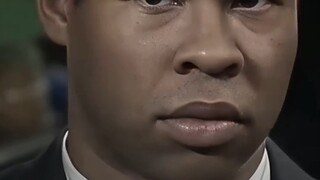 “你的衬衫上有点东西”