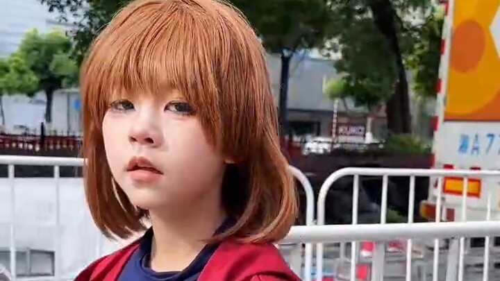 I won't sing today, today I will be the gray field