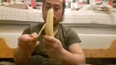ASMR EATING SOUNDS - BANANA (NO TALKING)