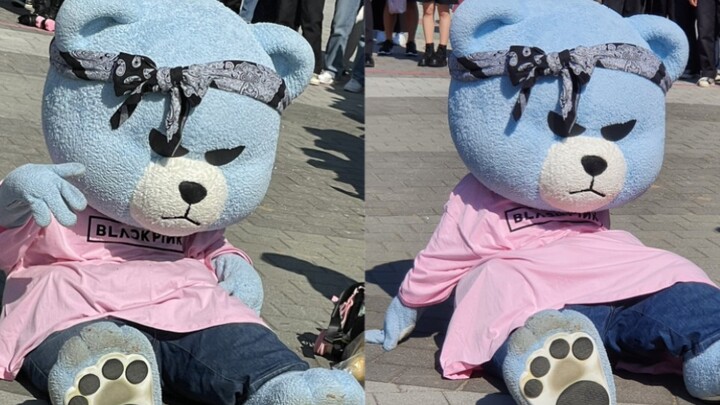 Who’s inside this time?! Krunk’s Random Dance at the BLACKPINK Concert