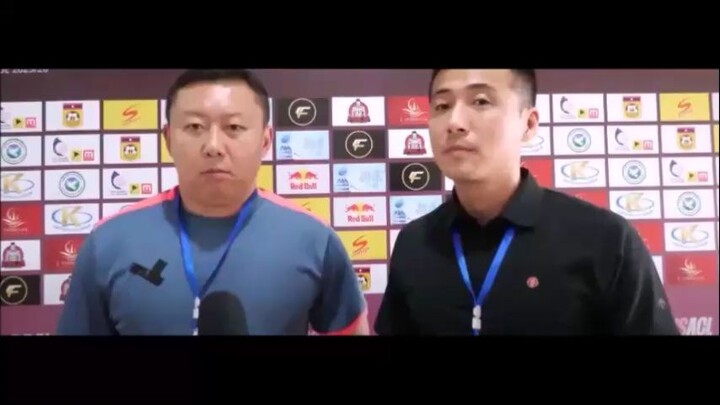 Falas do treinador Ri Yu Il e da meio-campista Ri Su Jong antes da partida