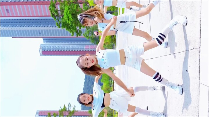 بلاك بينك - طلاب صف الرقص لأغنية "Sour Candy" يرقصون في الهواء الطلق #رقص_كوري #رقص #طلاب_رقص