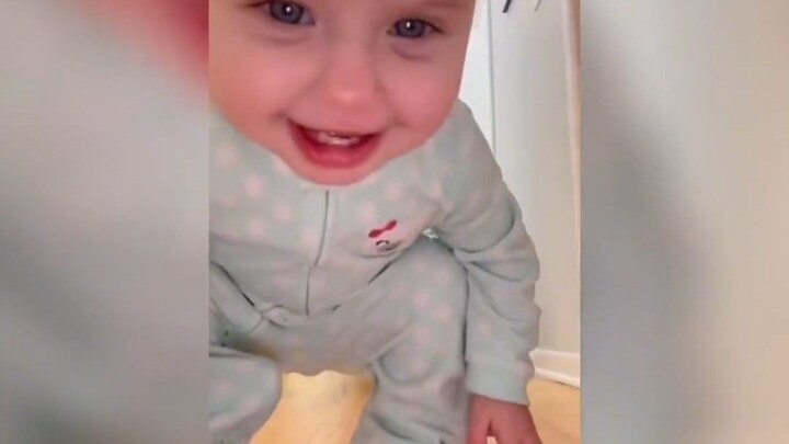 ضحكت بضحكة الشرير ههههه