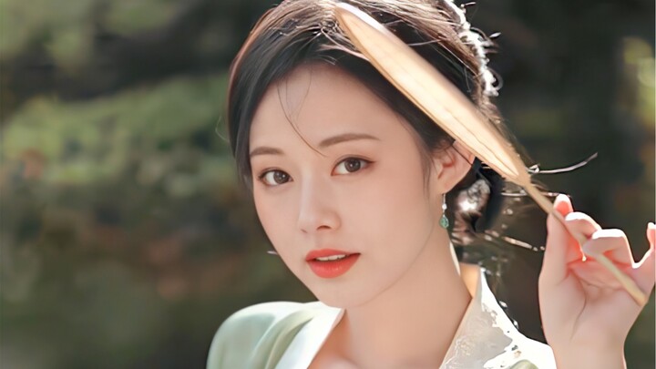 【TWICE】เคยเห็นการเปลี่ยนหน้าเป็นชุดโบราณที่สมาชิกทุกคนทำเหมือนกันแบบนี้ไหม?