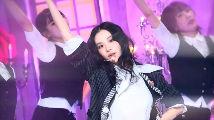 Chaeyoung's solo choreography really suits her...
