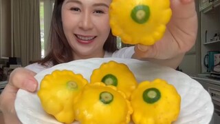 Sayur atau buah ya ini termasuknya   …. Bentuknya kayak ufo , di Indo ada gak sih , namanya apa kala