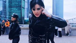 直视我！俄罗斯女孩街头超绝翻跳MONSTA X 《Beautiful Liar》