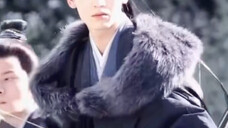 是背负血海深仇的定非世子 亦是权倾天下的太子少师
