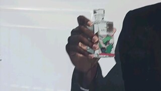 这个香水的前调怎么有一股酱香味