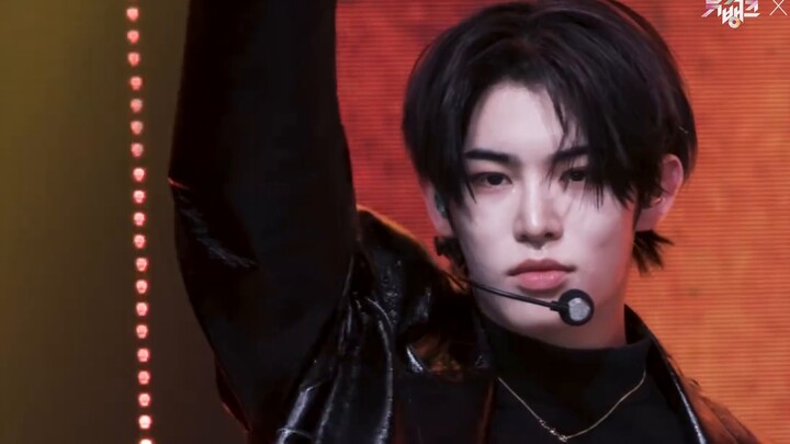 [KickFlip/Choi Minje] Mousse dâu đen rượu vang đỏ | 250207 Music Bank "LALALALA" phiên bản ngang chí