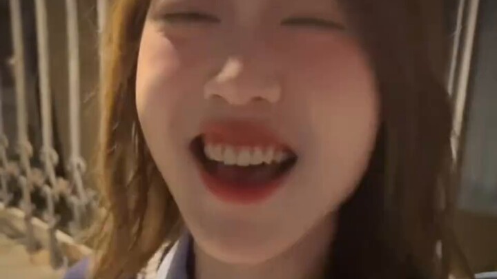 “จะจูบยังไงไม่ให้แลบลิ้น”
