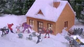 Transformers Official Stop Motion Animation: An Epic Battle for Cybertron - Snowball Fight