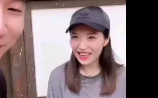สอนพวกคุณวิธีจีบรุ่นพี่สาว