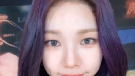 Yoo Je-mi remembers her fans’ names—so endearing that even non‑fans can’t help but fall for her.