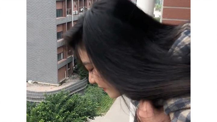 Ini sama saja seperti dulu saat Pan Jinlian merayu Ximen Qing, kan?