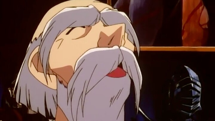 Medieval armor suddenly comes to life, brutally killing people and even using corpses as part of its