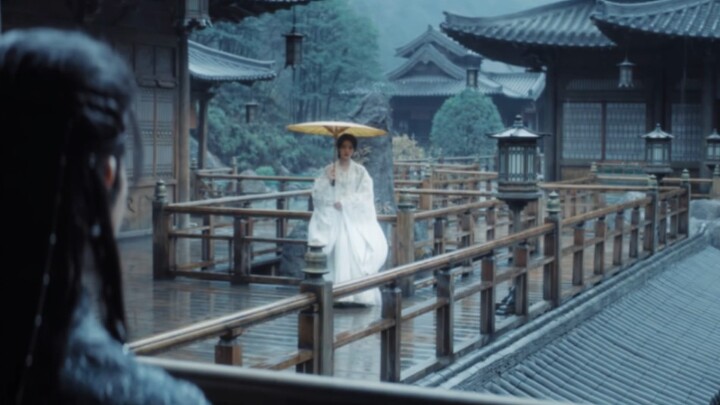 "Even though it is heartless, it is still moving" [Listening to the rain at night in a small buildin