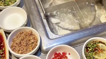 Bukan saya yang bilang, tapi Xiaolongkan memang jago membaca situasi dan menyesuaikan diri