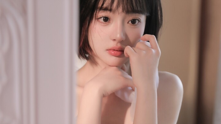 Humanoid thin AI