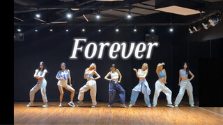 I quickly flipped through the new song practice room of Forever in the YG practice room (BabyMonster