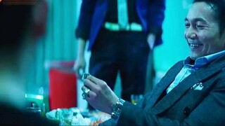 Đừng bao giờ nói chuyện lý tưởng với Trâu Triệu Long. Nếu bạn không hài lòng, hãy chiến đấu. Anh ấy 