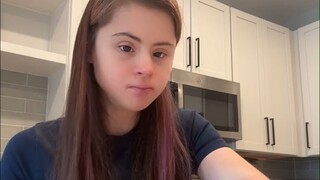 姐姐拉着妹妹一起拍段子，镜头转过去才发现，是一枚漂亮温柔的唐宝