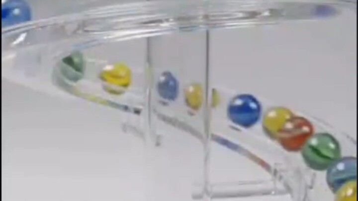 🌀 One marble. One perfect run. Can you watch till the end? 😮✨ 这弹珠跑起来太解压了！🌀✨