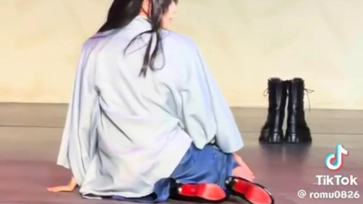 Red-soled high heels, Kikuta Taro—how could anyone resist that?