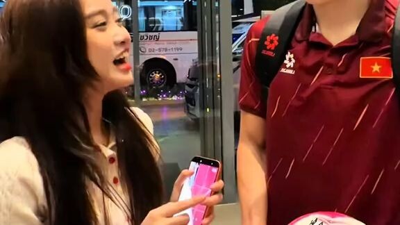 úi đỏ mặt luôn