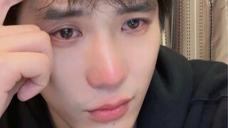 - الحب موهبة وأنا عديم الفائدة - [ها هو الأخ لاو وانغ المحطم مرة أخرى]