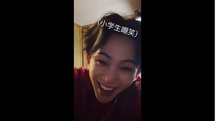 【ชเวฮยอนซอก】พอได้ยินว่าแฟนคลับสอบได้ที่โหล่ ก็มีบทความเติมพลังแบบหมูๆ โผล่มาแล้ว…
