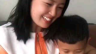 Pada saat ini, salah jika anak dan ayahnya bernapas lebih cepat sedetik pun.