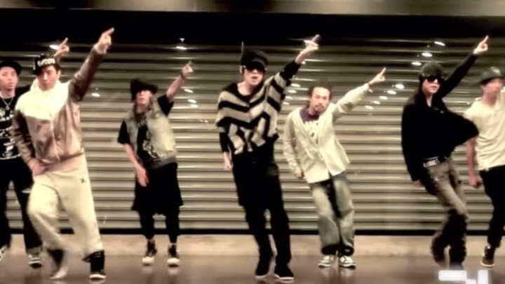 考古向 never give up-JPM舞蹈版 邱宇辰好妹喔hhh 这首歌这支舞真的很耐打 超级喜欢的 百听不厌的程度 越挖越有宝的感觉 好喜欢好喜欢!!!