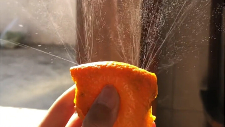 Ngebawa Kamu Lihat Kembang Api Rasa Jeruk!