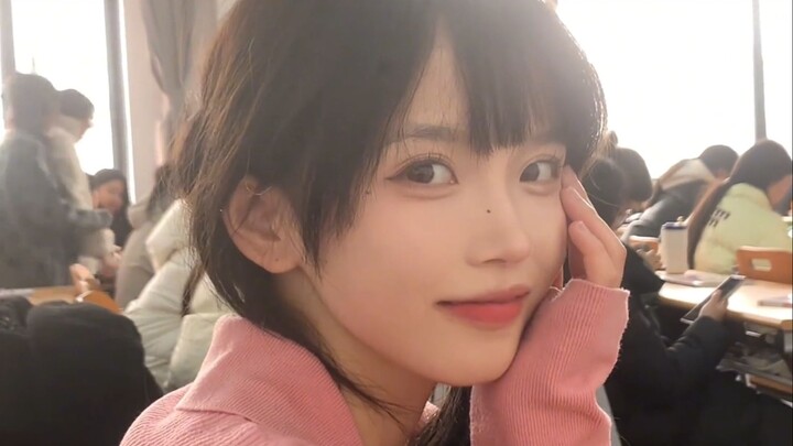 "Cinta muncul bersama angin, ketika angin berhenti, perasaan pun sulit mereda"