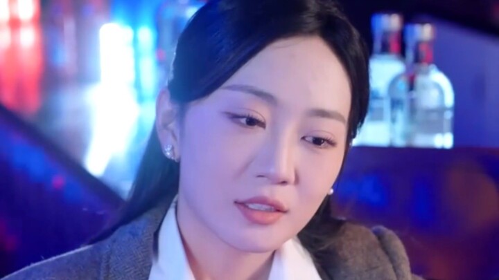 สาวน่าสงสารถูกครอบครัวทิ้ง ประธานเย็นชาช่วยไว้แล้ว พากลับบ้านไปเอ็นดูเหมือนเจ้าหญิง!