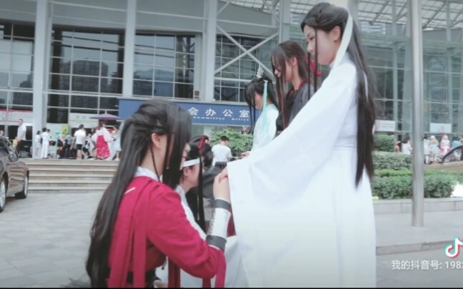 [Berkah Pejabat Surga, Patriark Jalan Iblis] Bingqiu Wangxian Hua Lian