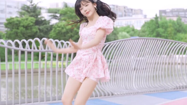 【4K竖屏】小美女，这视频你不发竖屏天理难容啊。。。