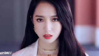رد فعل أوتاكو على الفيديو الموسيقي "Stubborn" لـ Meng Meiqi