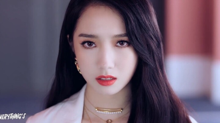 رد فعل أوتاكو على الفيديو الموسيقي "Stubborn" لـ Meng Meiqi