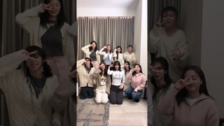 All eyes on TWICE👀 New album dropping 2/23‼️#lookatme #트와이스 #TWICE#WithYOUth❤‍🔥 #ONESPARK💥