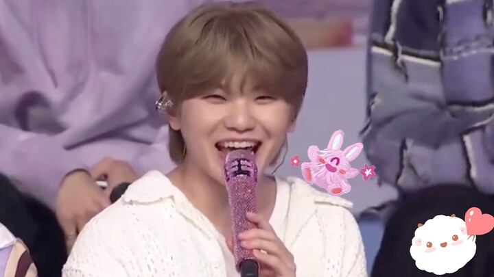 【SEVENTEEN Lee Jisung】Cobalah beri si kecil sedikit susu bubuk saja!! Anak ini makin manja seperti b