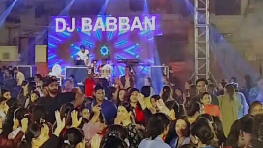 dj babban  song performance