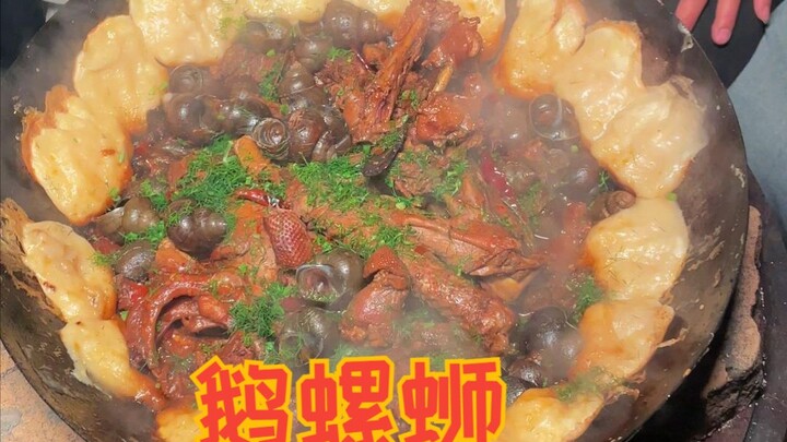 Hanya makanan yang bisa mengobati seribu kesedihan. Si angsa bilang ia tak ingin hidup lagi, minta a