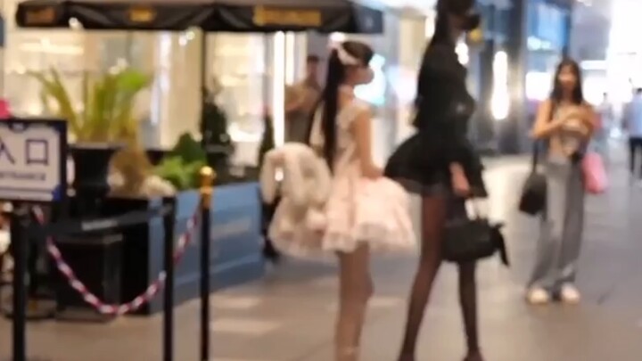 أي عنوان يناسب؟