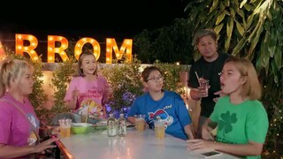 ເປີດໃຫ້ຂີ້ເຫລົ້າ