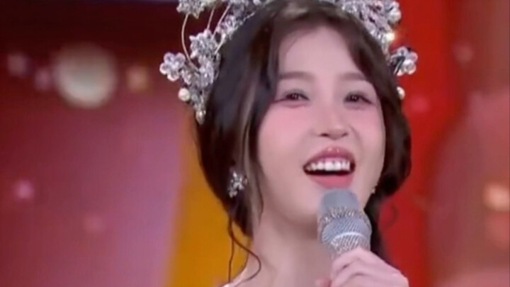 هل يُعجِزُ يو شو شين التحدث أكثر من الأطفال؟؟ أشعر بعدم الراحة قليلاً.