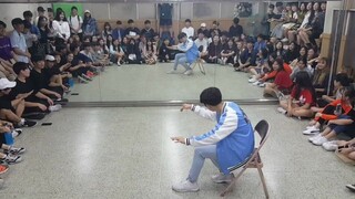 طلاب النادي يرقصون على غلاف أغنية Wanna One - Energetic