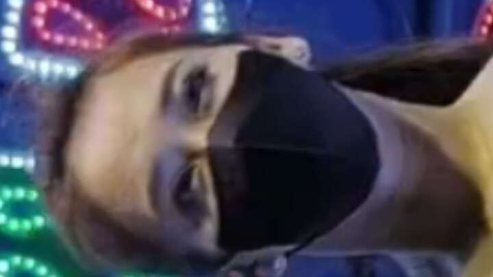 ฮ่าๆ สาวน้อย